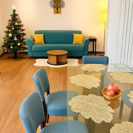 Apartment Holidays Vibes - 2 Bedrooms, 2 Bathrooms - Center