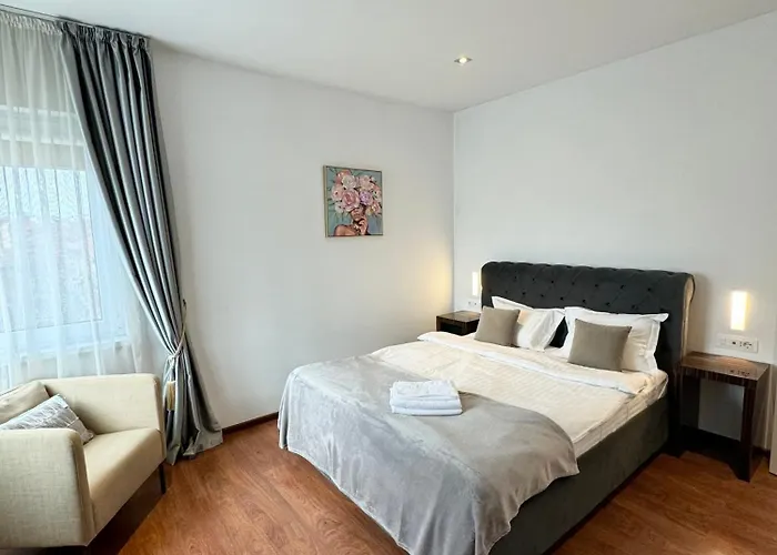 Holidays Vibes - 2 Bedrooms, 2 Bathrooms - Center Apartmán Bukurešť
