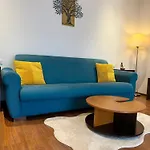 Apartment Holidays Vibes - 2 Bedrooms, 2 Bathrooms - Center Bukarest