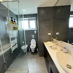 Holidays Vibes - 2 Bedrooms, 2 Bathrooms - Center Apartment *