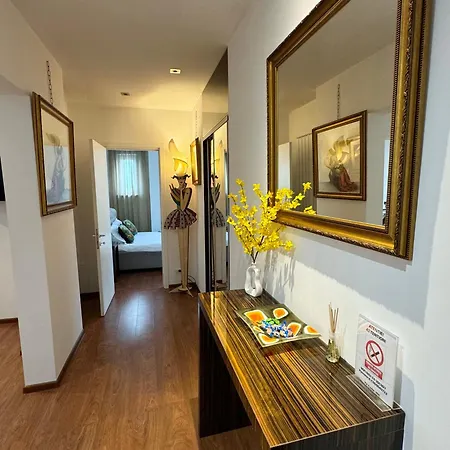 Holidays Vibes - 2 Bedrooms, 2 Bathrooms - Center